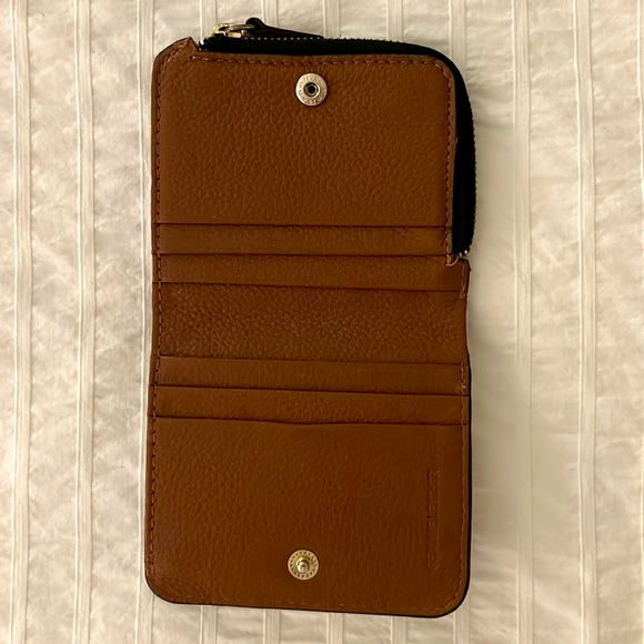 Small Wallet - Picture 2 of 3